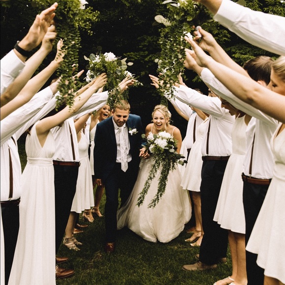 Meet your Posher, Christina - Picture 2 of 6